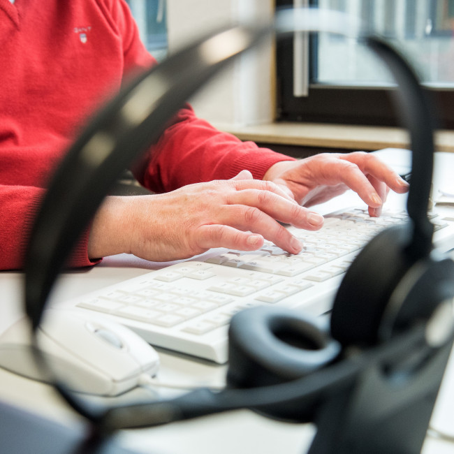 UK traffic to adult sites falls sharply after age check introduction