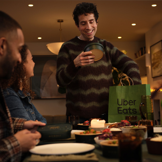 Nick Grimshaw vows to save Christmas as study shows most of Gen Z are distracted by tech at dinner