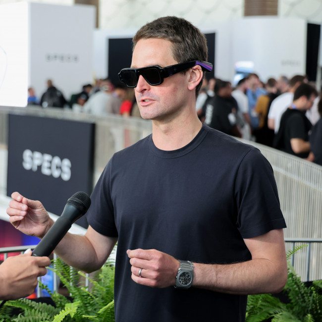 Snap unveils Specs smart glasses after previous disasters