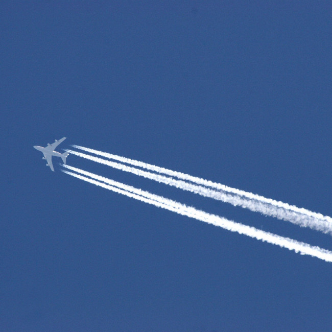 AI will try and help planes avoid climate-warming contrails